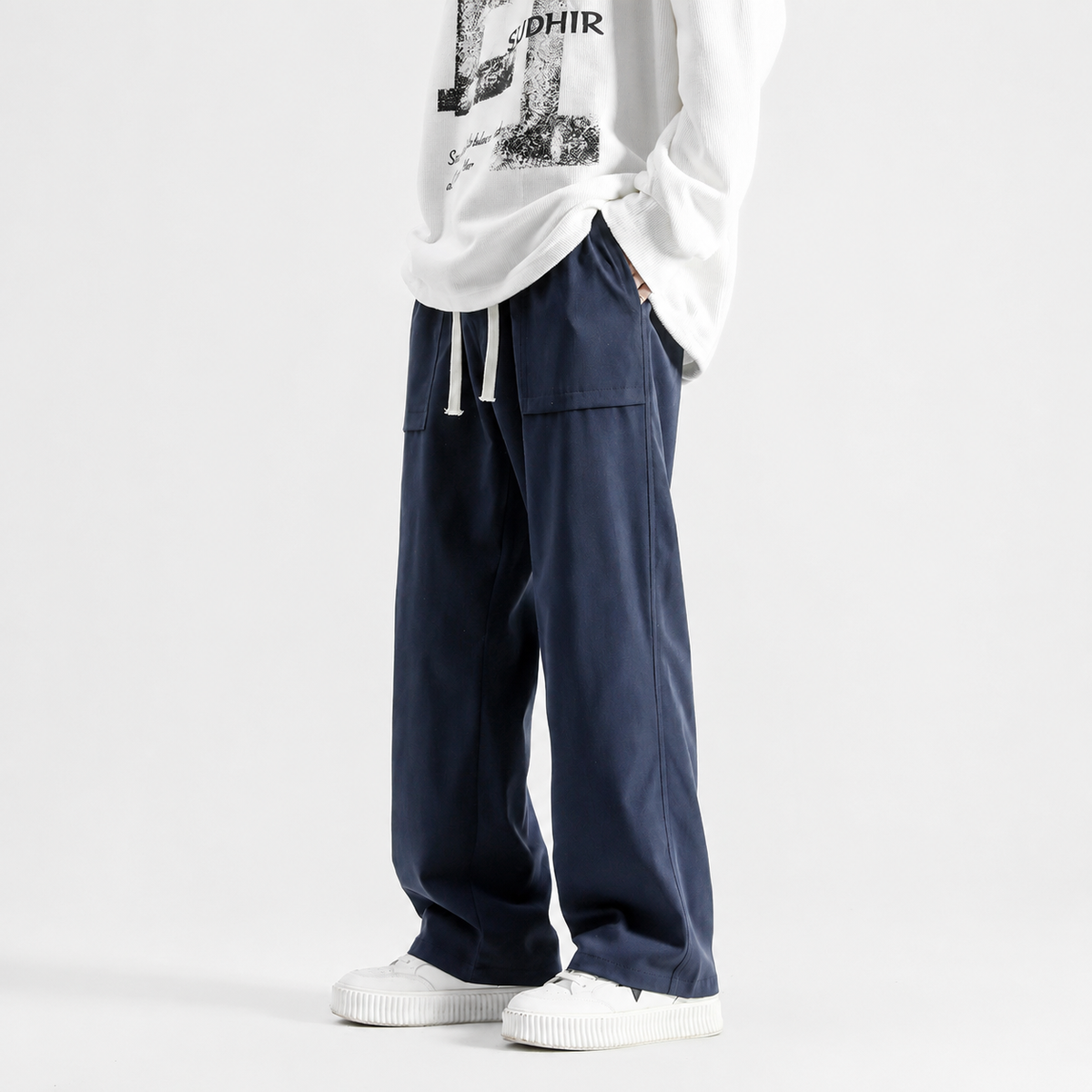 Relaxed Cargo Trousers